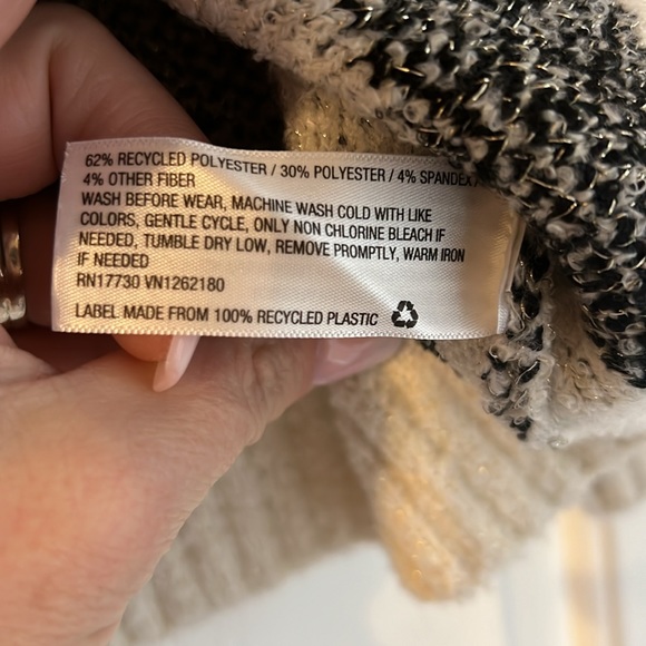 Cat & Jack Sweater *like new* - Picture 2 of 5